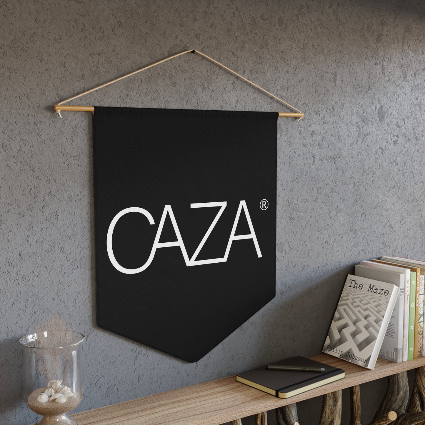 Pennant (Black)