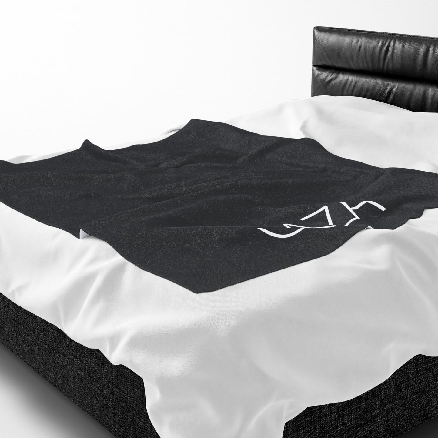 Velveteen Plush Blanket (Black)